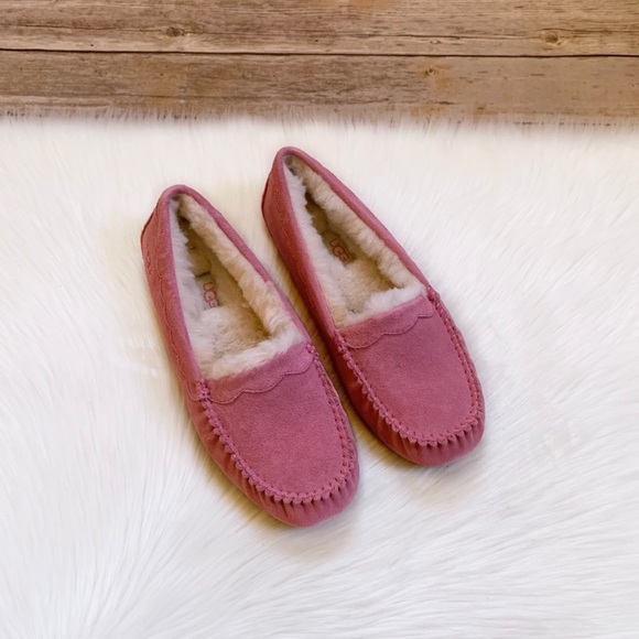 UGG Scalloped Moc Moccasin Slippers - Picture 3 of 6